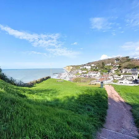 Holiday home 2 Bedroom Gorgeous In