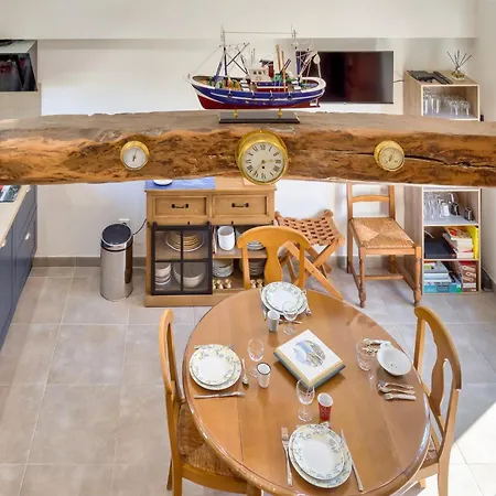 2 Bedroom Gorgeous In Casa vacanze