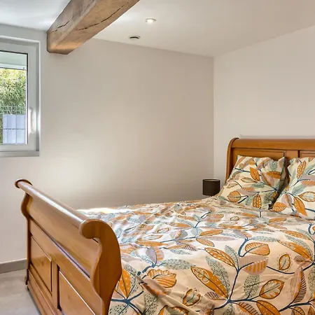 2 Bedroom Gorgeous In *